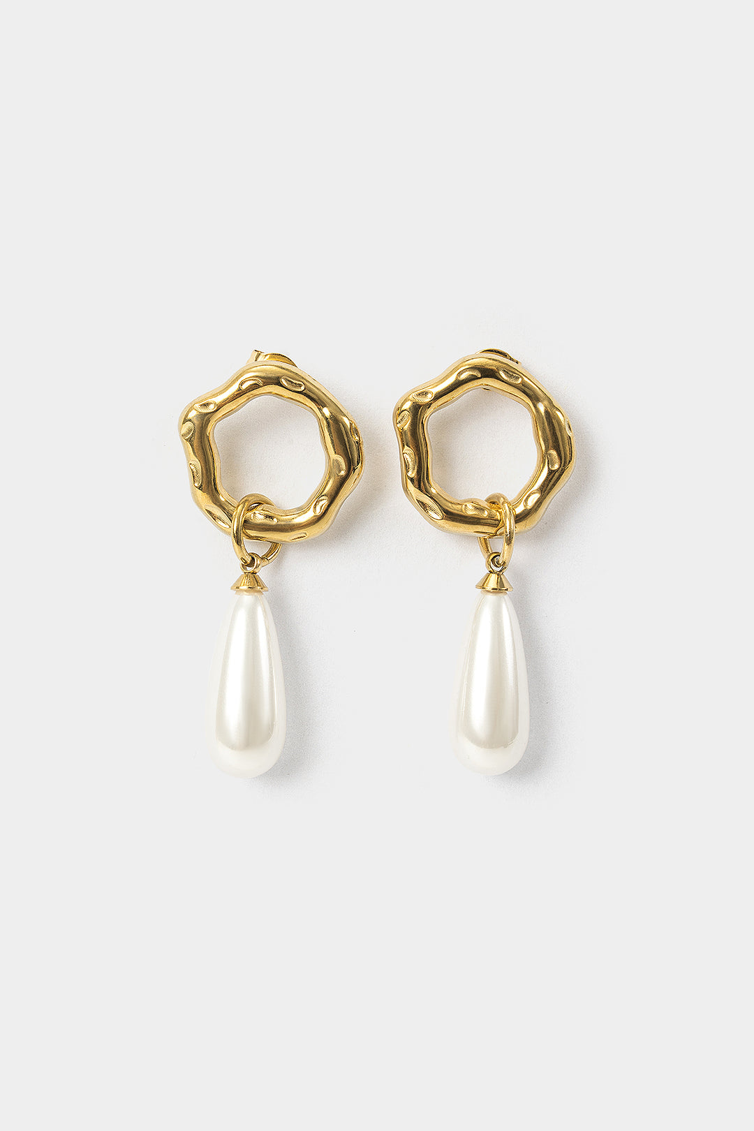 Metal Pearl Pendent Earrings