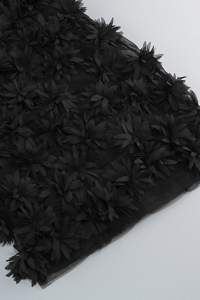 Minivestido de malla con adornos florales