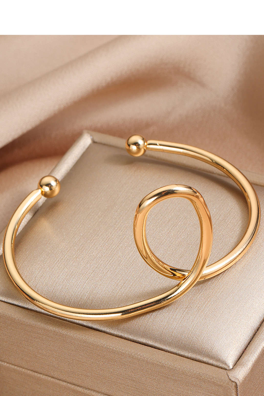 Metallic Open Bracelet