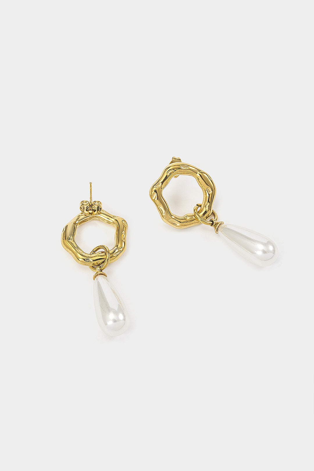 Metal Pearl Pendent Earrings
