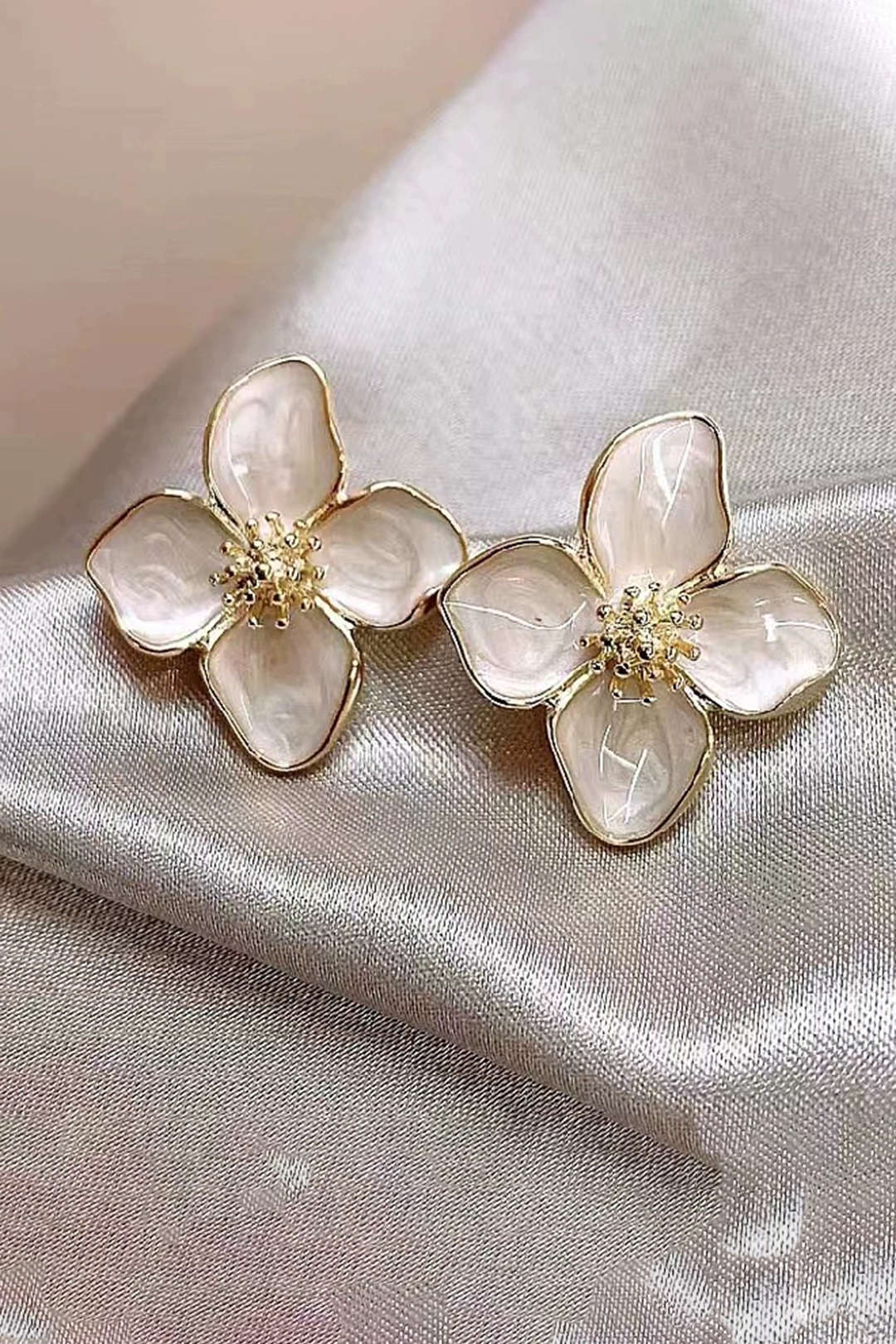 Metal Decor Flower Earrings