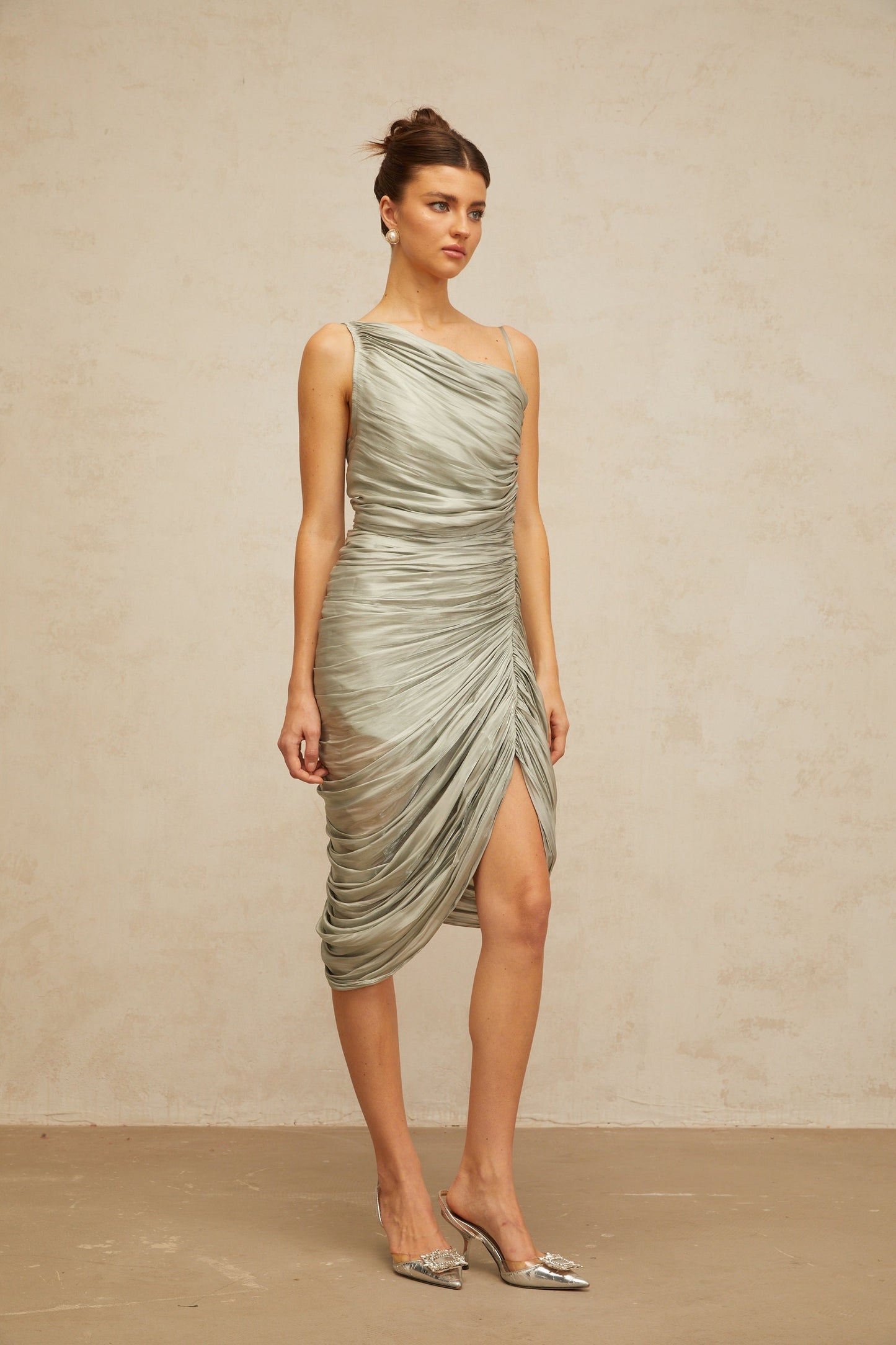 Lison glossy ruched midi dress in Grayish-green