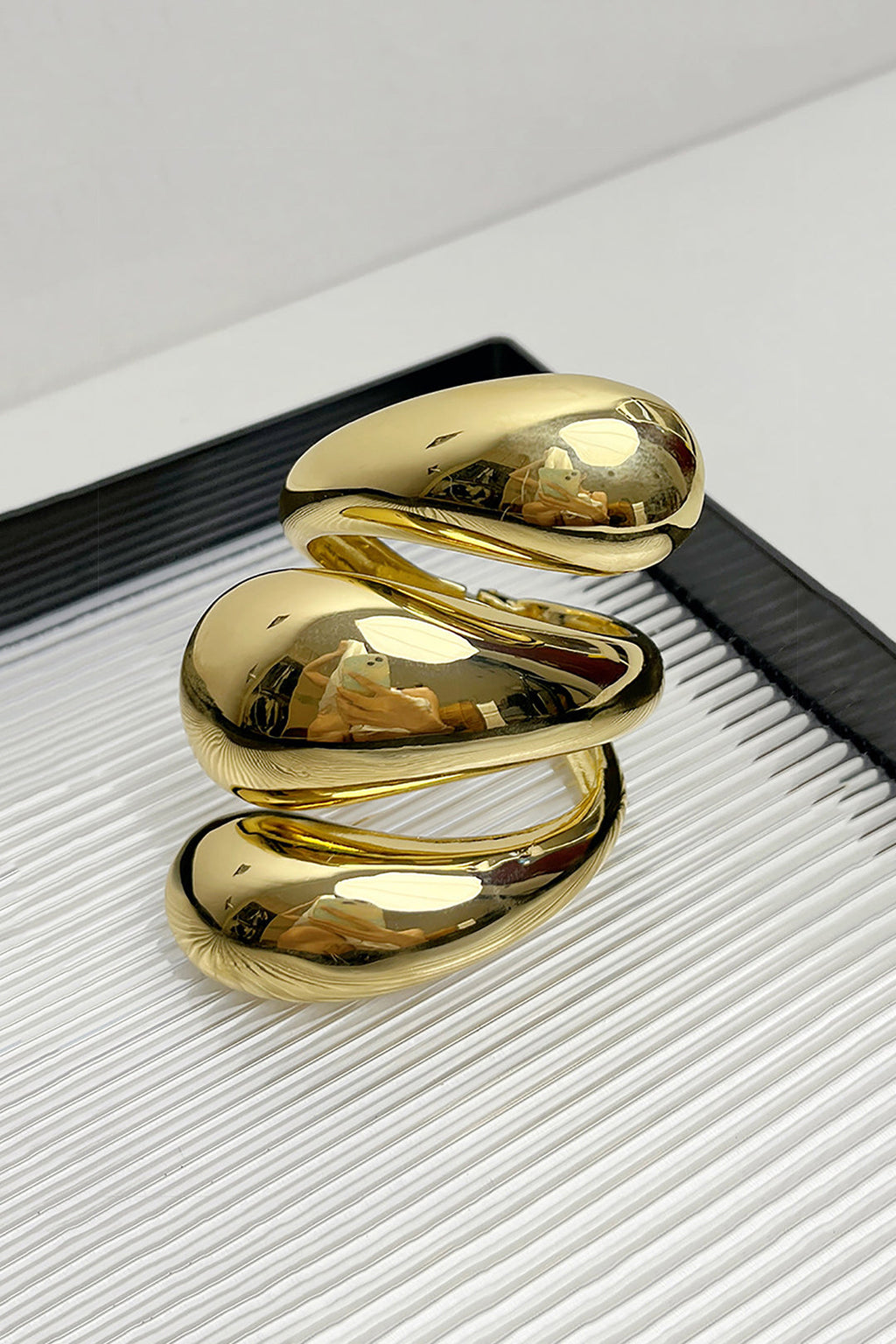 Geometric Bracelet With Spiral Design 