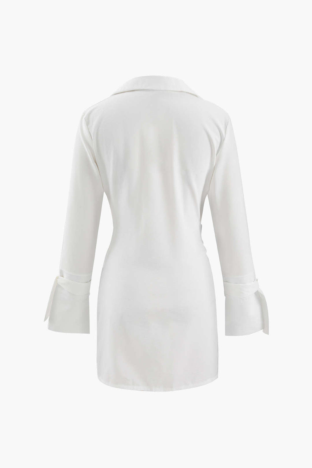 Vestido camisero mini cruzado con escote en V profundo 