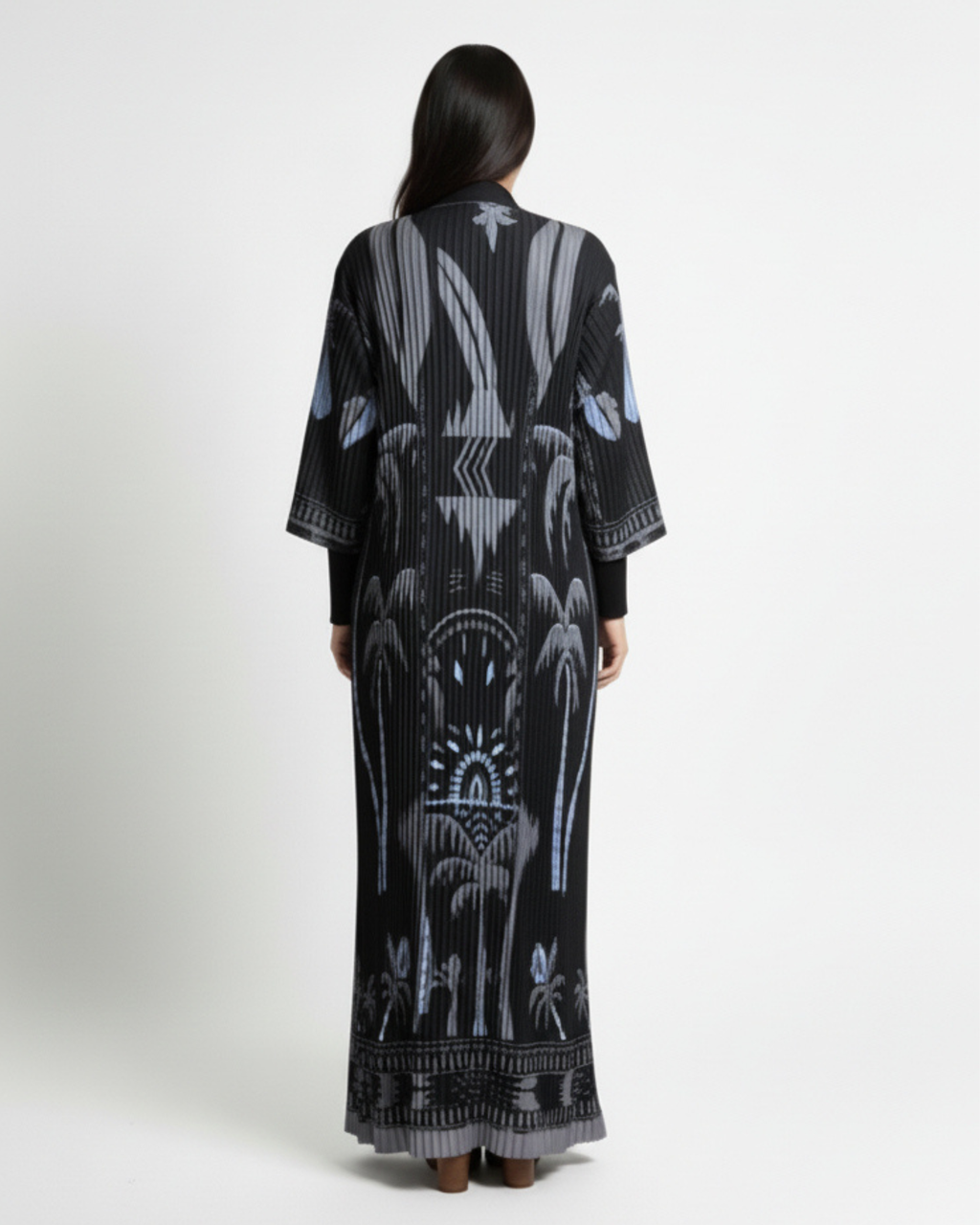 Issey Abaya – Tissu Plissé Luxe Inspiré Issey Miyake