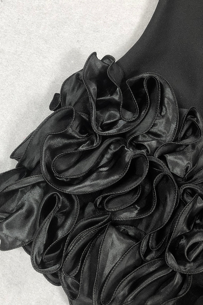 Minivestido con volantes de plumas y cristales