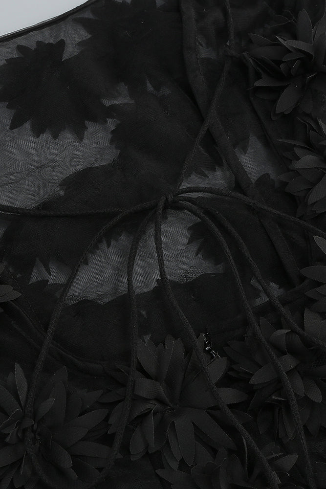 Minivestido de malla con adornos florales