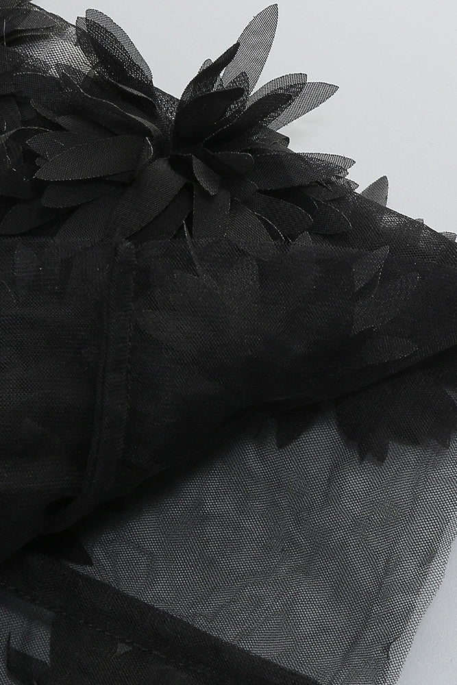 Minivestido de malla con adornos florales