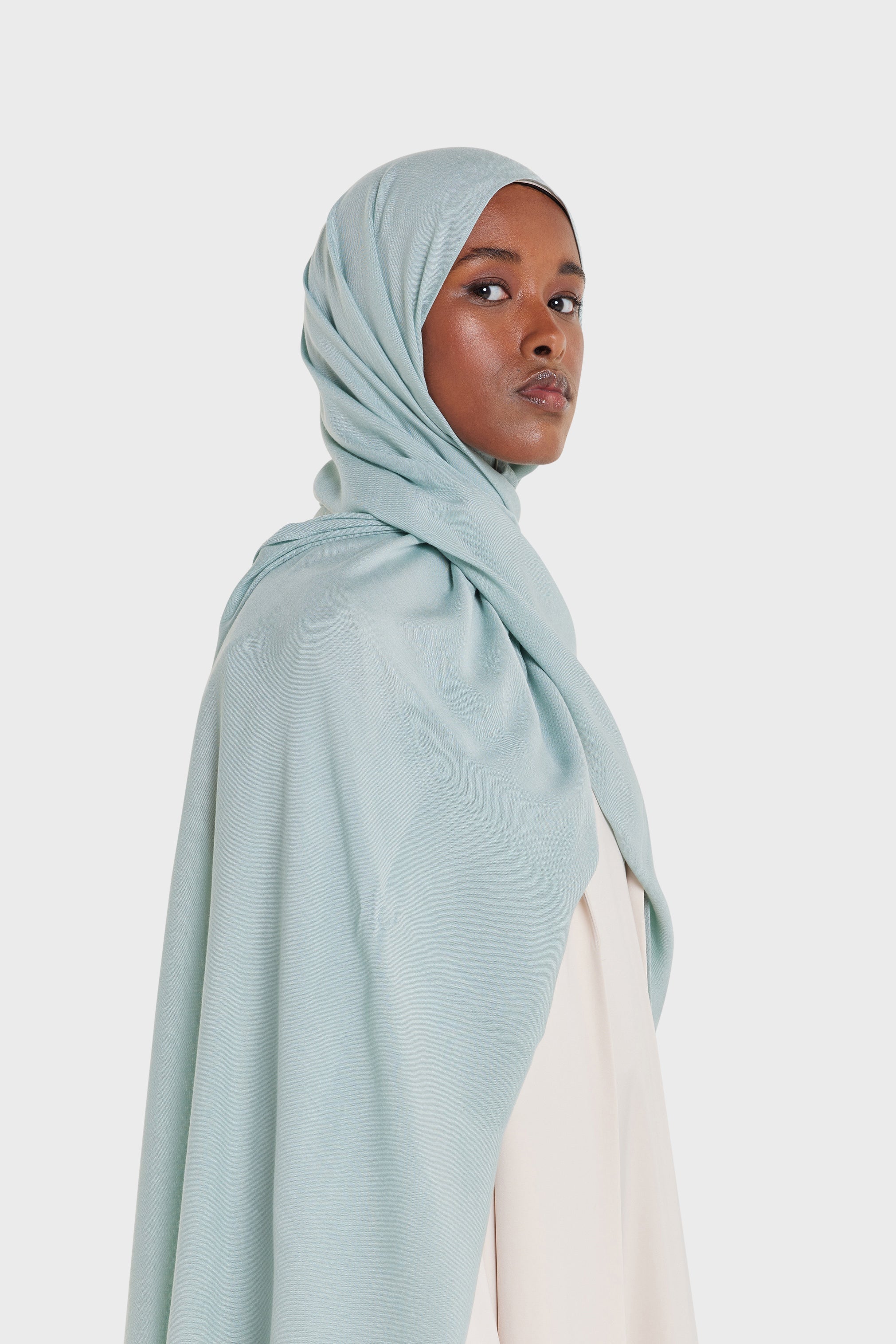 Hijab Tissé Ultra Léger – Collection Lagon