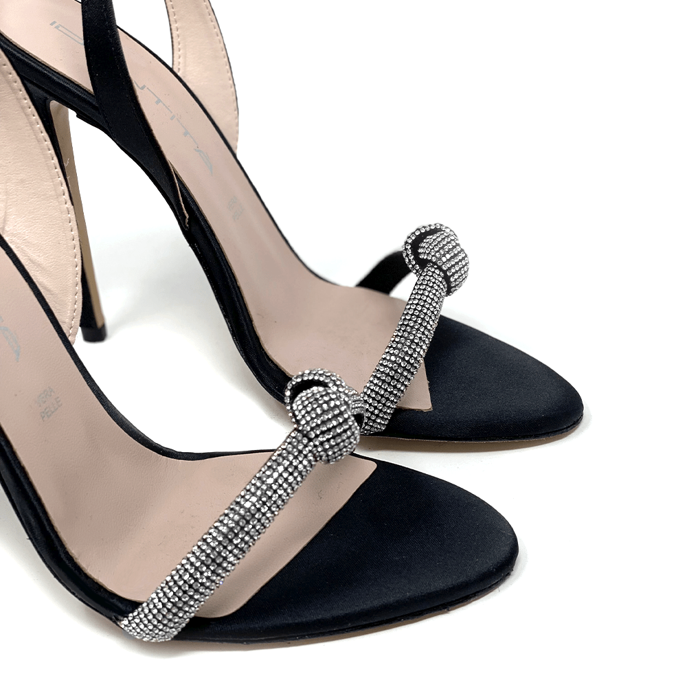 NORA VERNICE Black